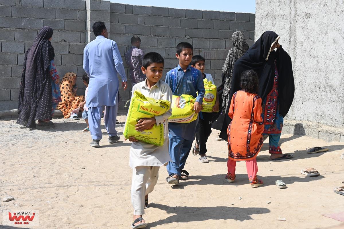 توزیع بسته های کمک تحصیلی و معیشتی در استان سیستان و بلوچستان 14